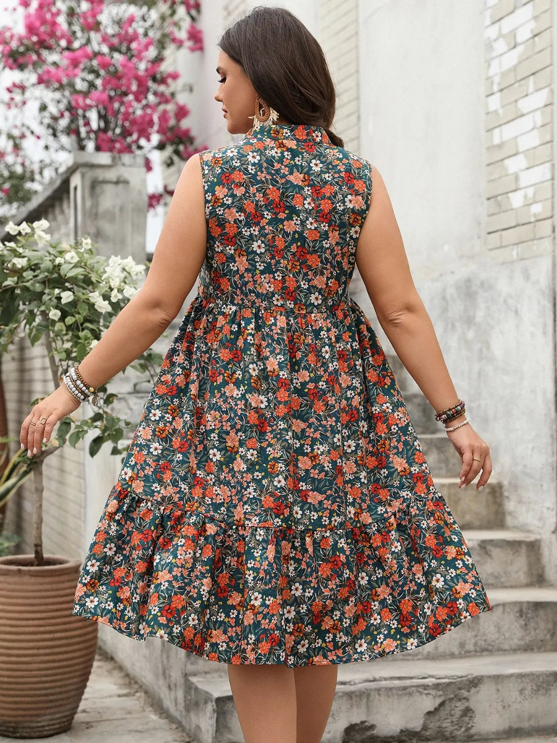 Plus Size Floral Sleeveless Dress