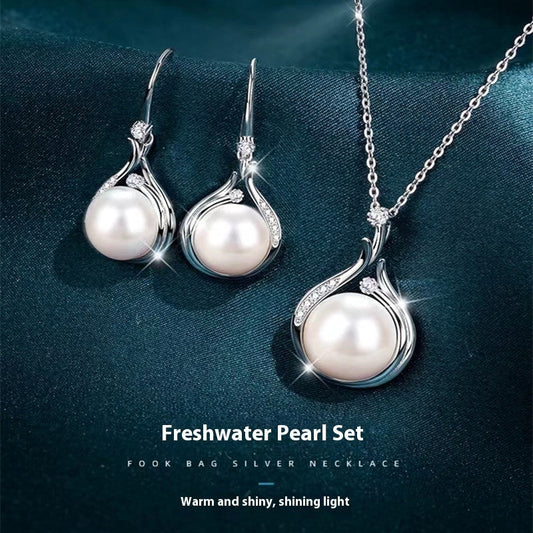 ✨ Wear Your Story: The Jewelry Trends Defining 2025 Style✨